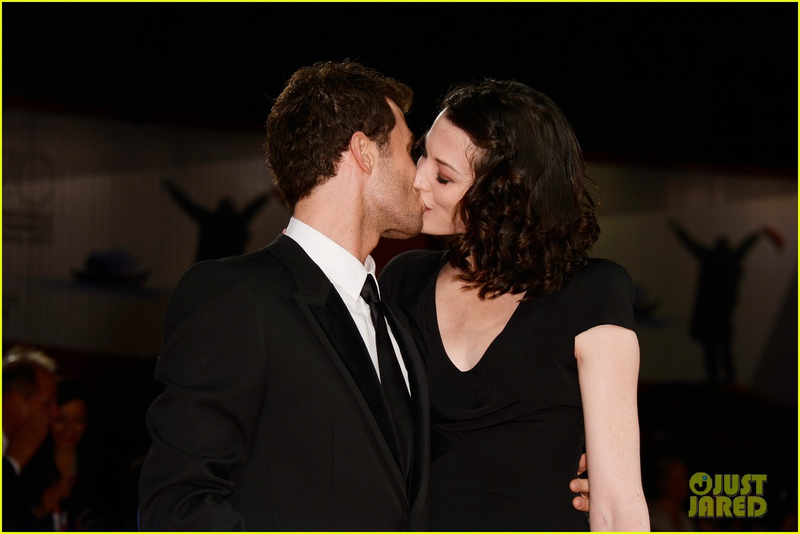 Illustration for article titled I can't get over how hot these two are together...